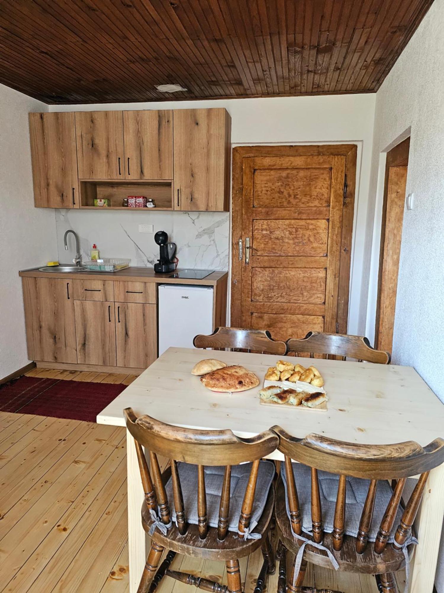 Traditional House Srna Mojkovac Eksteriør bilde